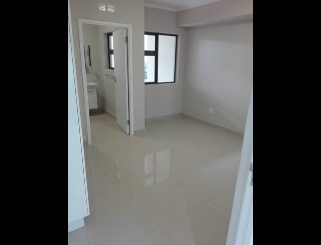 2 BEDROOM APARTMENT FOR SALE IN UMHLANGA RIDGE